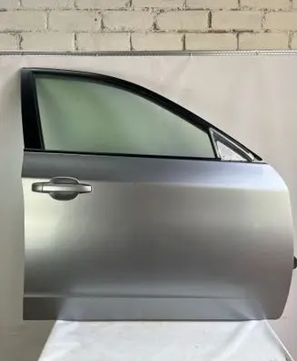 Subaru Impreza III Front door