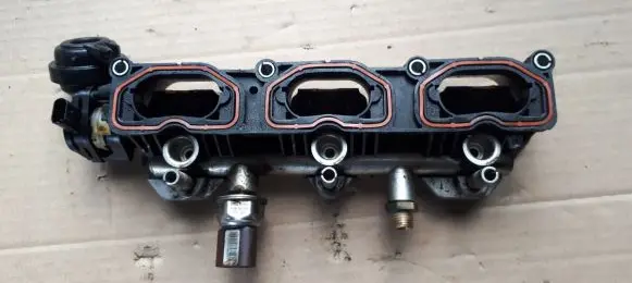 Audi A7 S7 4G Intake manifold 06E133109AL