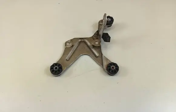 BMW 5 F10 F11 ABS pump bracket 6775355