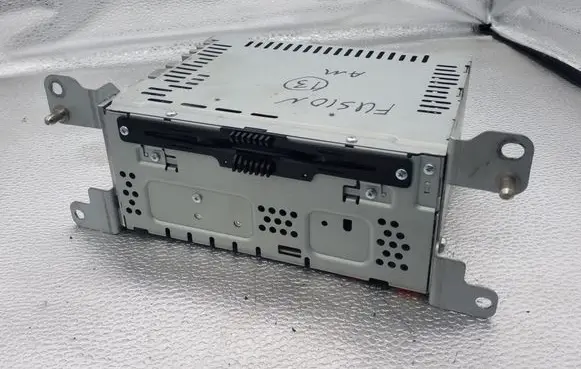 Ford Fusion II Radio/CD/DVD/GPS head unit DS7T19C107BJ DS7T19C107BG 16720301