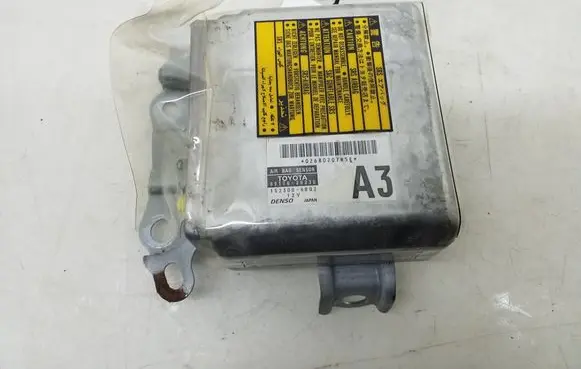Toyota Previa (XR30, XR40) II Airbag control unit/module 8917028230