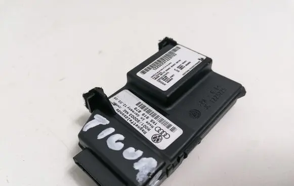 Volkswagen Tiguan Other control units/modules 1K6919879