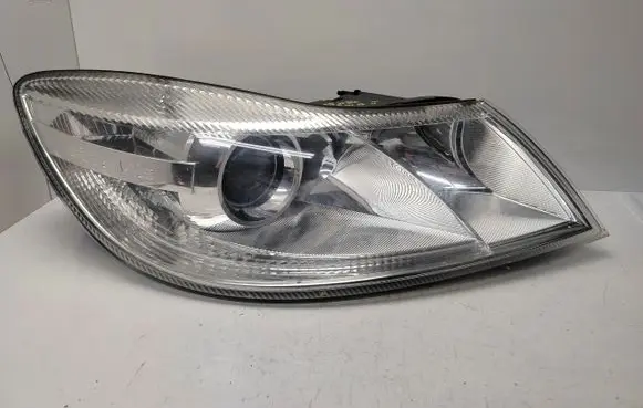 Skoda Octavia Mk2 (1Z) Headlight/headlamp 43R37