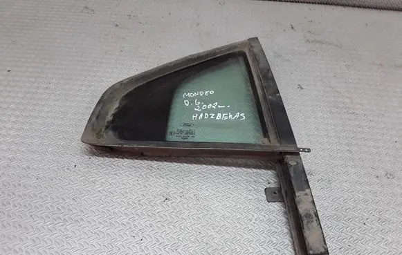 Ford Mondeo Mk III Rear vent window glass 
