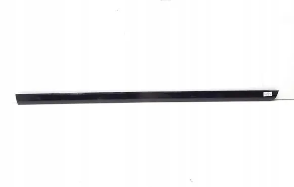 Audi A3 S3 8P Front door trim (molding) 8P3853825A