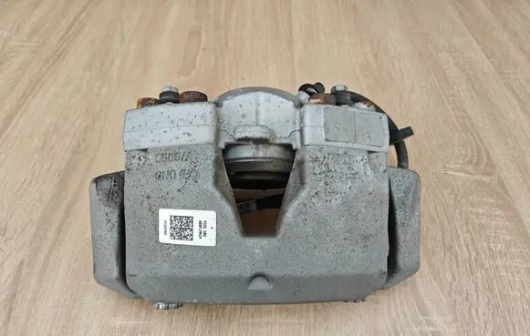 Audi A6 S6 C7 4G Front brake caliper 4G0106BM