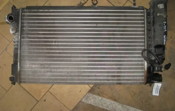 Land Rover Range Rover L405 Coolant radiator