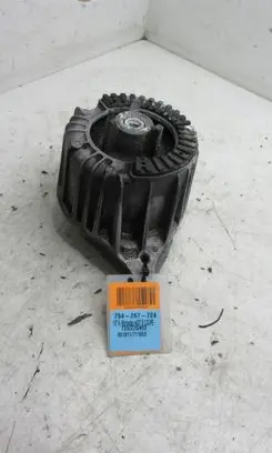 Mercedes-Benz C W204 Engine mount bracket A2042404717