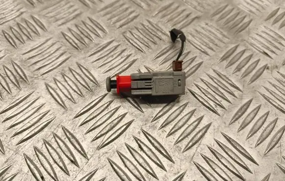 Opel Signum Clutch pedal sensor 55701396