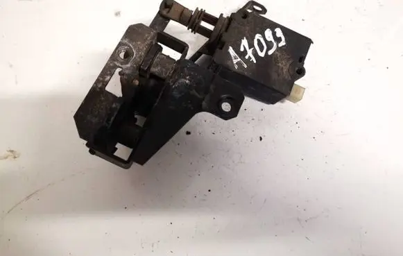 BMW 5 E39 Tailgate/trunk/boot lock/catch/latch 8238469 51248238469