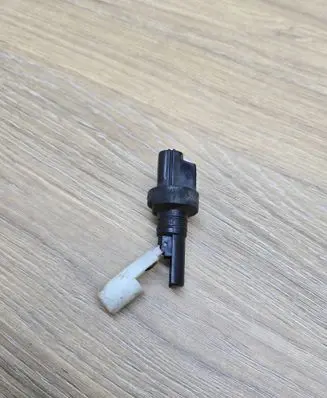 Volvo V70 Windshield washer fluid level sensor 0023935