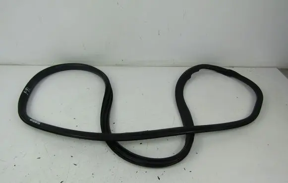 Volvo XC60 Front door rubber seal 