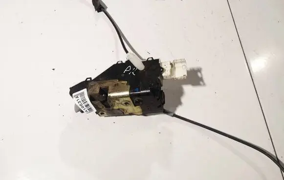 Citroen C4 I Front door lock 9647172780