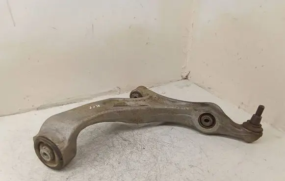 Volkswagen Touareg II Front lower control arm/wishbone