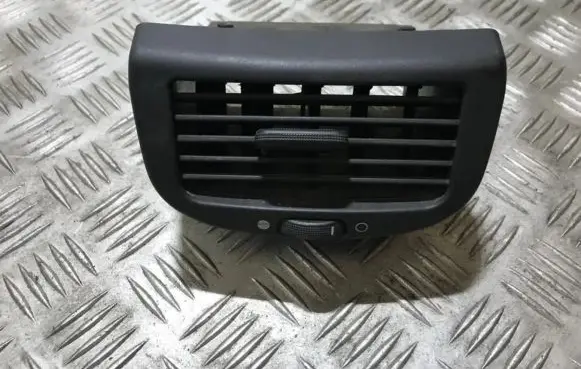 Fiat Stilo Dash center air vent grill ls347701 st2966