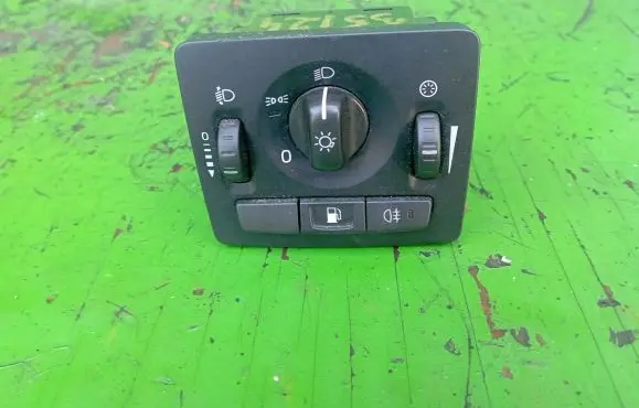 Volvo V50 Light switch