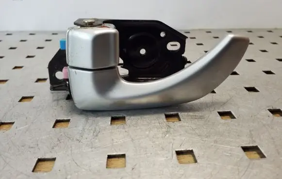 Hyundai Terracan Rear door interior handle
