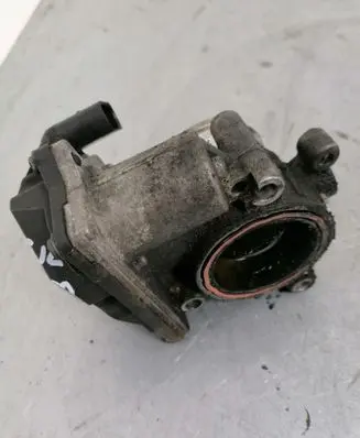 Volkswagen Tiguan Throttle valve 03L128063E