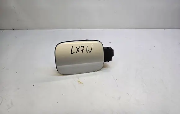 Audi A4 S4 B8 8K Fuel tank cap trim 8K0809999B