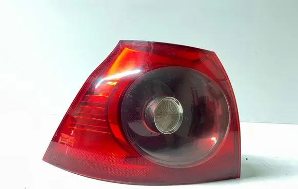Volkswagen Golf V Rear/tail lights