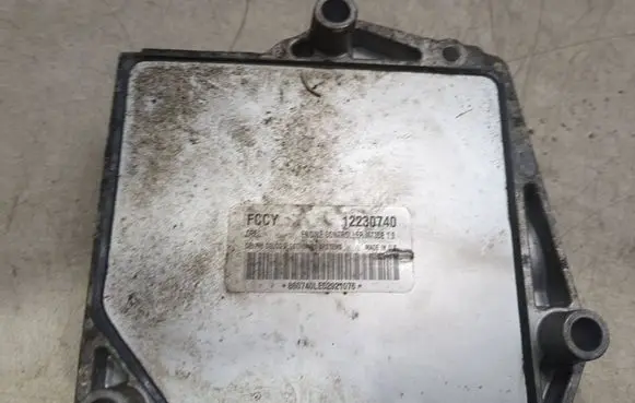 Opel Astra H Engine control unit/module 12230740 MT35E10
