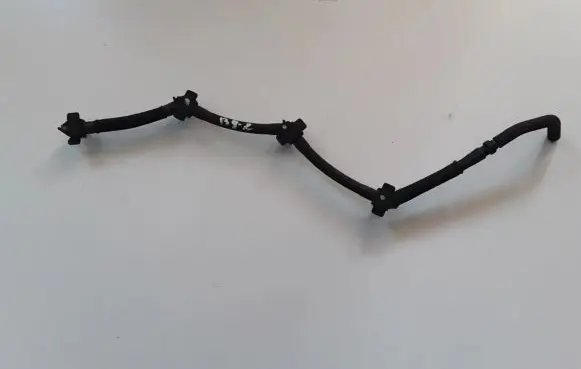 Volkswagen PASSAT B8 Fuel return line/hose TL52605