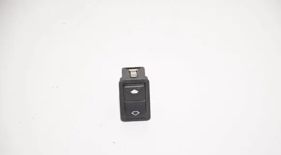 BMW 5 E39 Electric window control switch 8368974