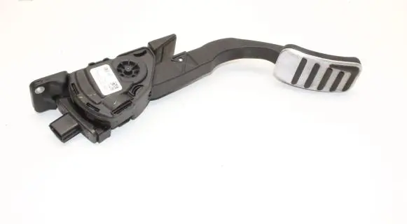 Volvo V40 Accelerator throttle pedal 31341779