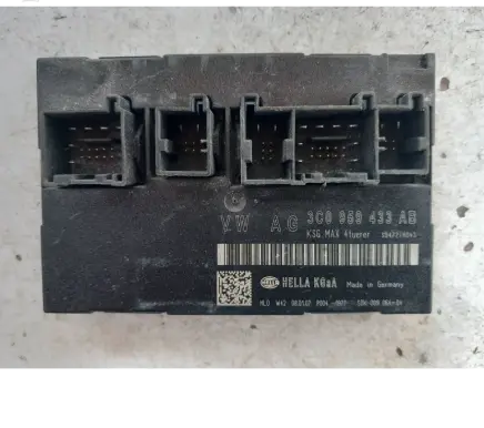 Volkswagen PASSAT B6 Door control unit/module 3C0959433AB 5DK00906404 90472M1043