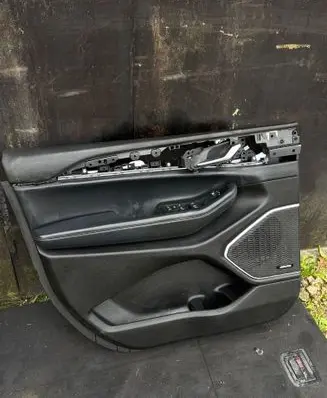 Jeep Grand Cherokee WL Front door card panel trim 22501A 20222222650 N8515188