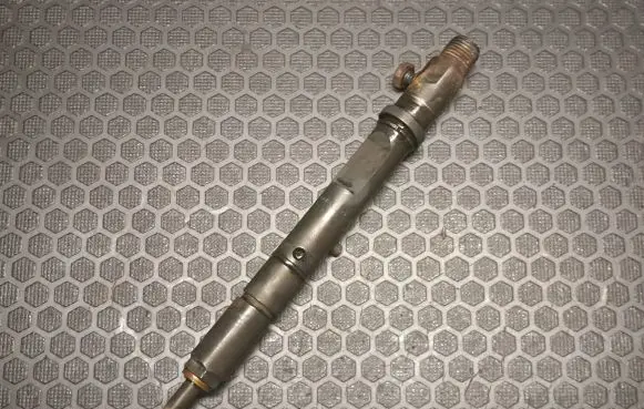 Audi A6 S6 C5 4B Fuel injector 059130201G 0432133788