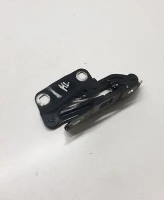 Engine bonnet/hood hinges