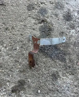Mercedes-Benz C W204 Fender mounting bracket A2045840340