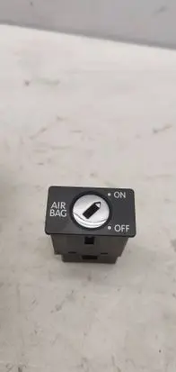 Volkswagen Golf Plus Passenger airbag on/off switch 1K0919237A