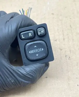 Toyota RAV 4 (XA40) Wing mirror switch 769747D 183639