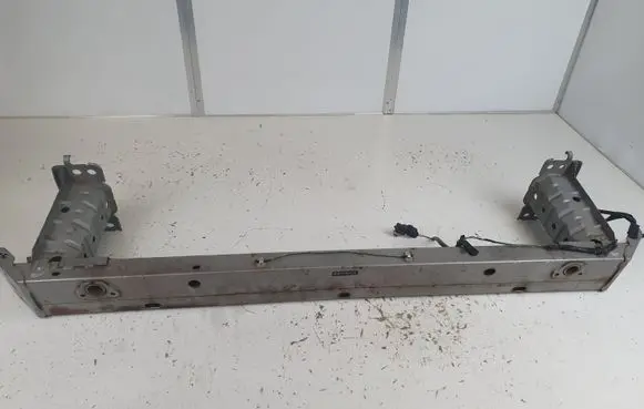 Toyota Avensis T270 Front bumper cross member