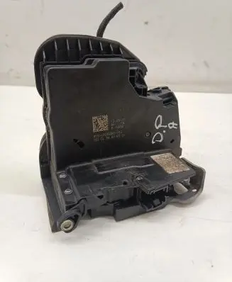 Opel Insignia B Front door lock 3035076 3039080
