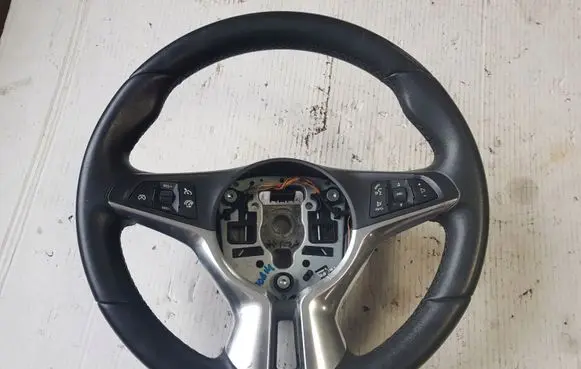 Opel Adam Steering wheel