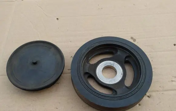 Ford Fiesta Crankshaft pulley 9654961080