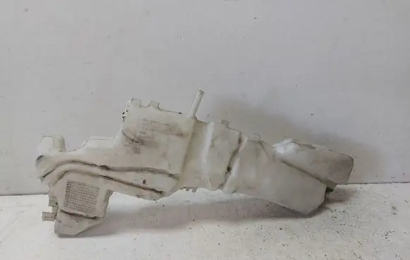 Ford Focus C-MAX Windshield washer fluid reservoir/tank 3M5113K163