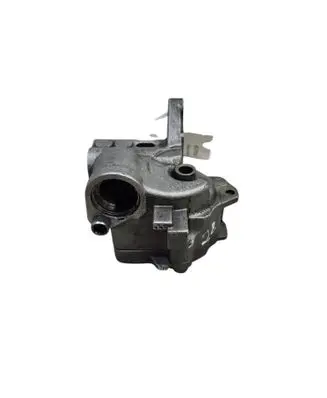 Volkswagen PASSAT B6 Oil pump 03L115105D 03L115153A