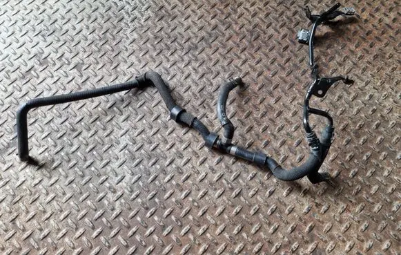 Volkswagen Tiguan Engine coolant pipe/hose 04L121030 04L121070AB