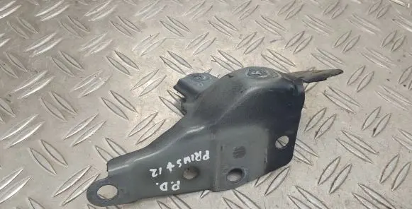 Toyota Prius+ (ZVW40) Fender mounting bracket