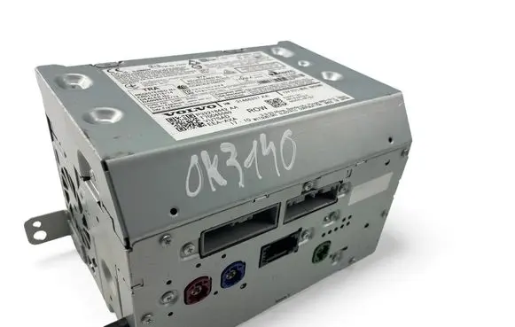 Volvo S90, V90 Radio/CD/DVD/GPS head unit P32218442AA