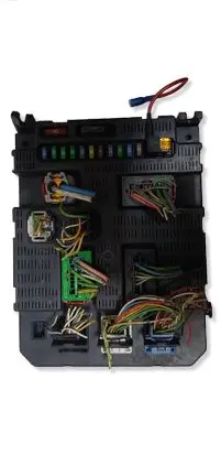 Peugeot Expert Comfort/convenience module 9663798380 2447828111207 BSI2004P0700