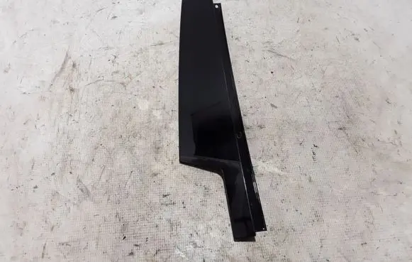 BMW X4 F26 Front door glass trim molding 7335622