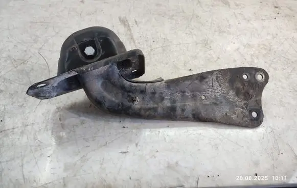 Skoda Superb B6 (3T) Rear control arm