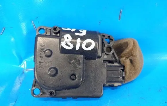 Nissan Pathfinder R51 Air flap motor/actuator 27443ZP00A