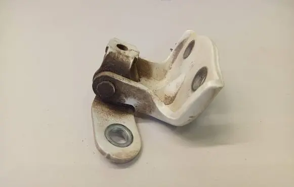 Hyundai Santa Fe Rear door upper hinge 