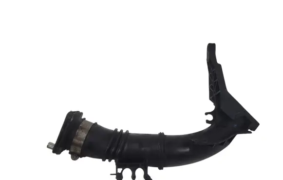 Volvo V40 Intercooler hose/pipe AV6Q9351BC